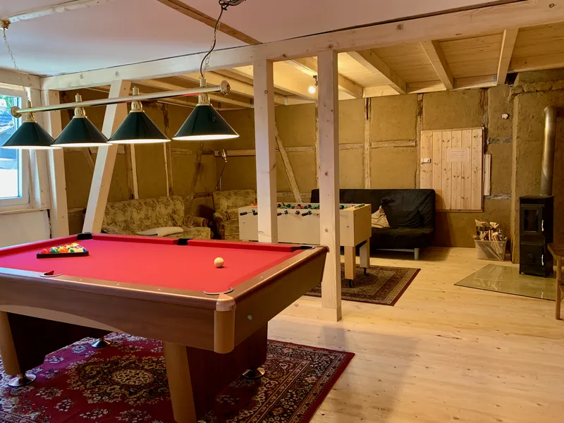 Billardtisch im Gemeinschaftsraum